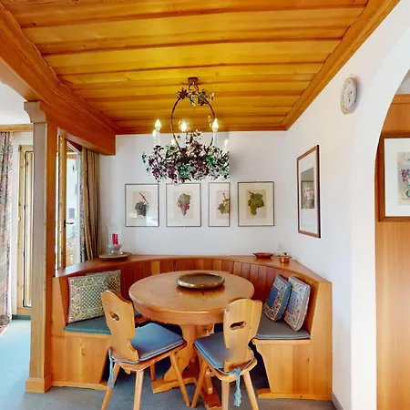 Belvair 39 Apartment